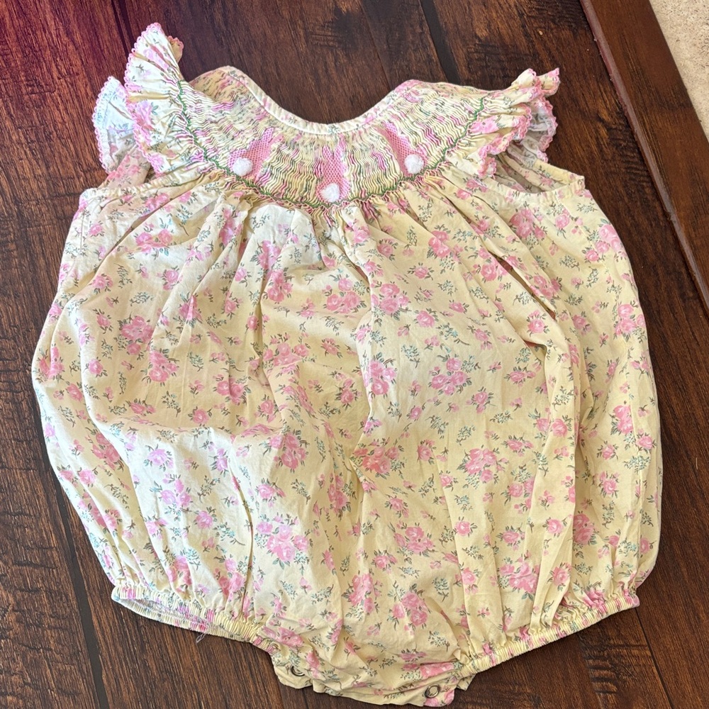 Floral Baby Romper with Ruffled Sleeves